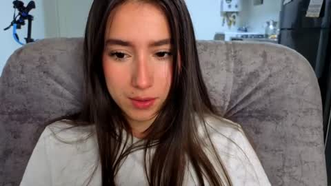 Snapshot of adhara_kitten chatting on June 2026 02:06:02 PM Adhara online show from June 2026 02:06:02 PM