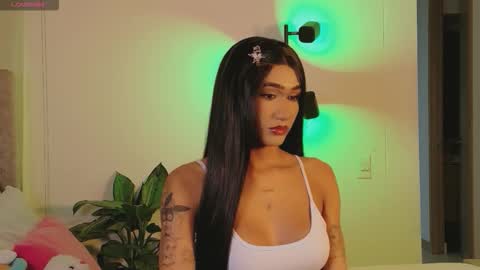 Isabellafirst online show from October 2025 01:03:01 AM