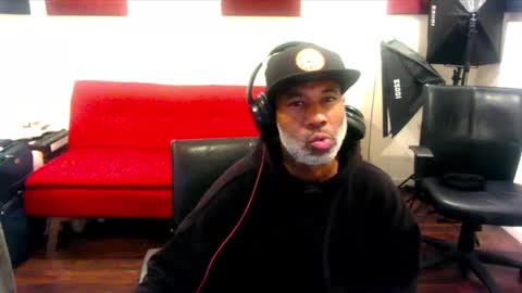 Snapshot of adick_ting chatting on December 2024 06:10:02 AM adick_ting online show from December 2024 06:10:02 AM