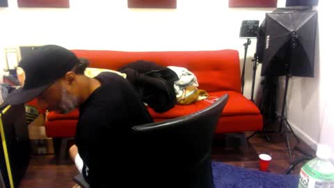 adick_ting online show from January 2026 01:37:02 PM