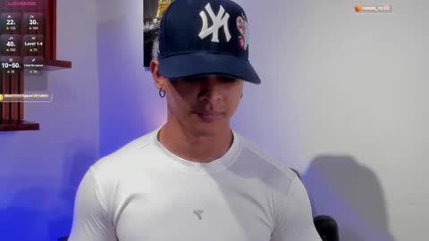 Snapshot of adonis_dlh chatting on January 2025 01:05:02 AM Adonis online show from January 2025 01:05:02 AM