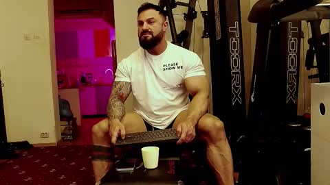 Adonis online show from September 2025 04:56:02 PM