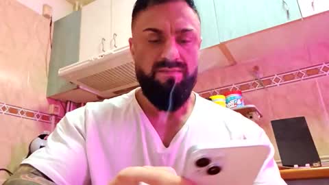 Adonis online show from November 2025 02:08:01 PM