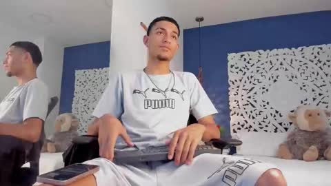 adonis_wb online show from September 2025 09:58:02 PM