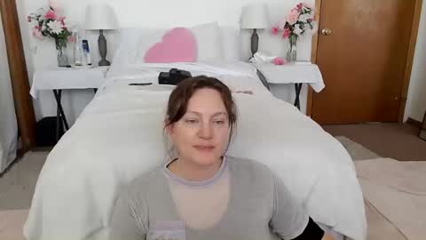 adorable22 online show from February 2026 06:41:01 PM