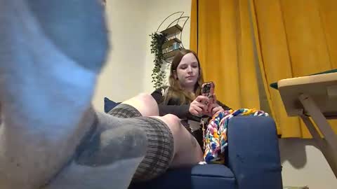 Snapshot of adorequeenbunny chatting on January 2025 08:43:01 PM Queen Bunny online show from January 2025 08:43:01 PM