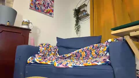 Snapshot of adorequeenbunny chatting on January 2025 08:02:01 PM Queen Bunny online show from January 2025 08:02:01 PM