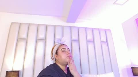 Snapshot of adreeaperez1 chatting on June 2026 01:09:02 PM ANDREA PEREZ online show from June 2026 01:09:02 PM