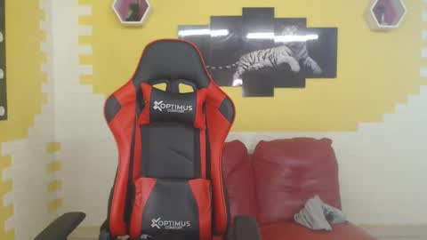 Snapshot of adri_sexboy chatting on December 2024 01:07:02 PM adri_sexboy online show from December 2024 01:07:02 PM