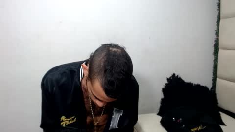 Snapshot of adri_sexboy chatting on January 2025 07:03:01 PM adri_sexboy online show from January 2025 07:03:01 PM