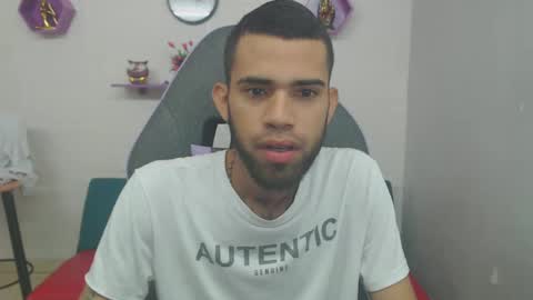 Snapshot of adri_sexboy chatting on February 2025 12:39:01 PM adri_sexboy online show from February 2025 12:39:01 PM