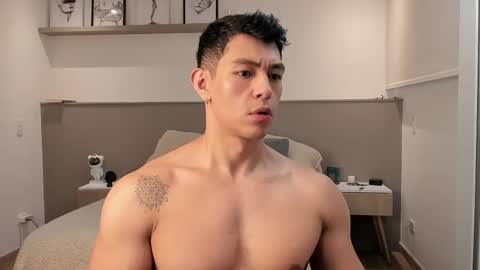 Adrian del Mar online show from March 2026 04:43:01 PM