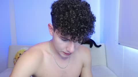 adrian morelli online show from December 2025 07:10:01 PM