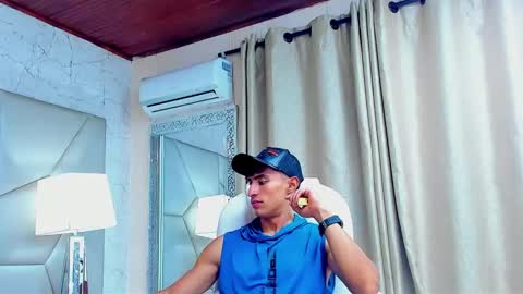 Snapshot of adrian_rae chatting on January 2025 12:05:02 PM   online show from January 2025 12:05:02 PM