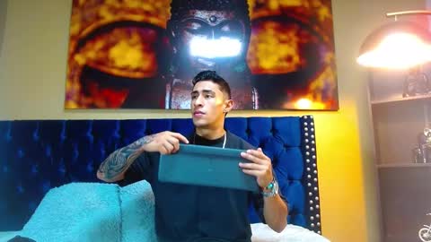 Snapshot of adrian_rae chatting on February 2025 11:41:01 AM   online show from February 2025 11:41:01 AM