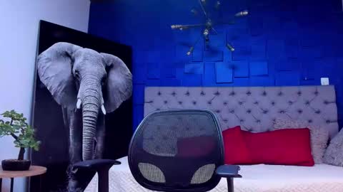 Snapshot of adrian_rae chatting on September 2025 12:32:01 AM   online show from September 2025 12:32:01 AM