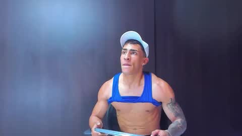 Snapshot of adrian_rae chatting on September 2025 06:41:02 PM   online show from September 2025 06:41:02 PM