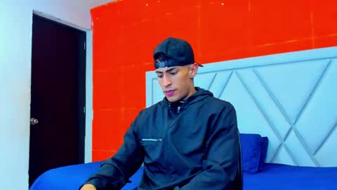 Snapshot of adrian_rae chatting on October 2025 06:06:02 PM   online show from October 2025 06:06:02 PM