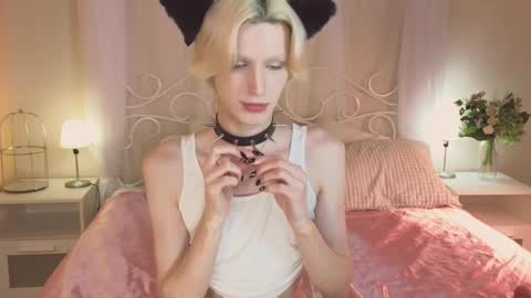 adrian_the_one_ online show from January 2025 12:31:01 PM