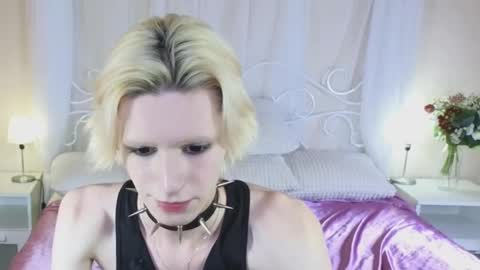 adrian_the_one_ online show from January 2025 09:17:01 PM