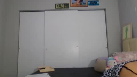 Princess Adri online show from November 2025 02:59:01 AM