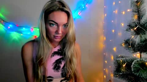 Adriana online show from December 2024 02:04:01 PM