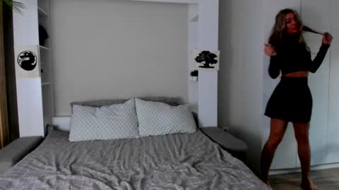 Adriana online show from January 2025 09:13:02 AM