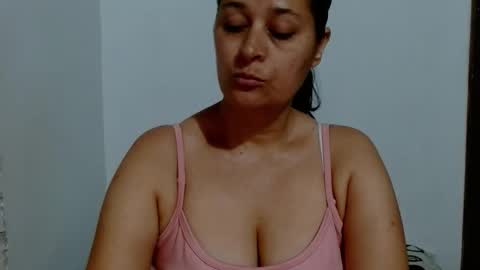 Snapshot of adriana_milf chatting on November 2025 04:44:02 AM Adriana milf online show from November 2025 04:44:02 AM