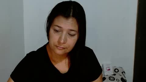 Snapshot of adriana_milf chatting on November 2025 06:36:02 AM Adriana milf online show from November 2025 06:36:02 AM