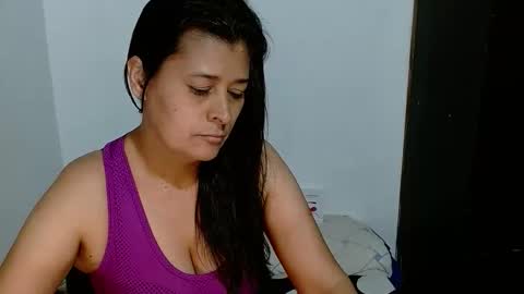 Adriana milf online show from April 2026 03:18:01 AM