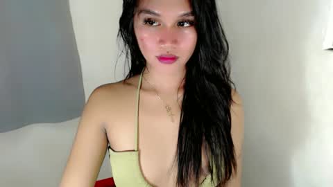 Snapshot of adriana_slutt chatting on December 2025 06:39:01 PM adriana_slutt online show from December 2025 06:39:01 PM