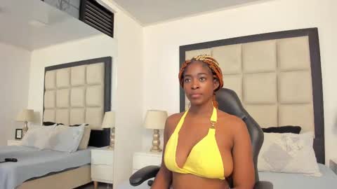 Snapshot of adrianacampbell chatting on September 2025 01:33:01 PM Adriana online show from September 2025 01:33:01 PM