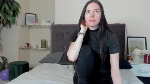 Adriana online show from February 2026 01:23:01 PM