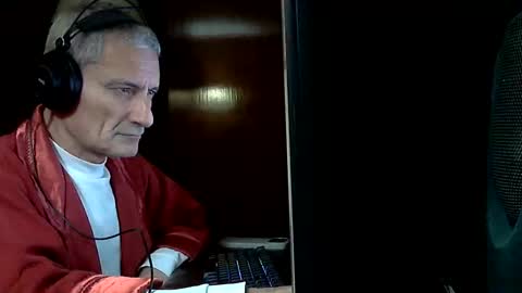 Snapshot of adrianlatino chatting on June 2026 12:55:01 AM Adrian online show from June 2026 12:55:01 AM