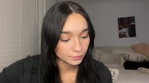 Snapshot of adriannarodriguez chatting on February 2025 06:03:01 AM Adrianna  online show from February 2025 06:03:01 AM