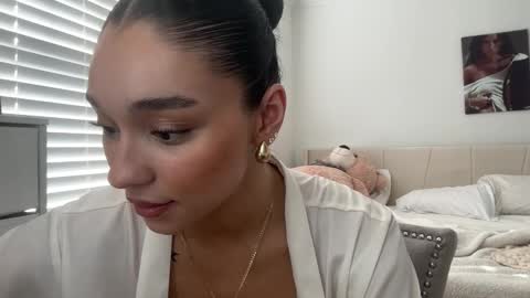 Snapshot of adriannarodriguez chatting on February 2025 03:58:01 PM Adrianna  online show from February 2025 03:58:01 PM