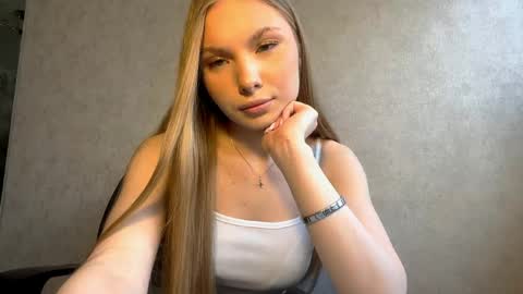 Caroline online show from March 2026 01:00:01 PM