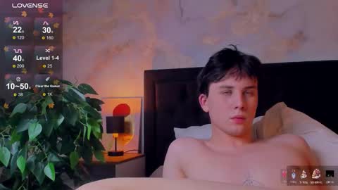 adrianoaubert online show from November 2025 04:40:02 PM