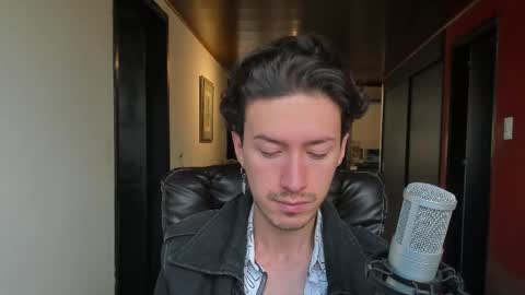 Adrian Williams online show from November 2025 04:40:02 PM