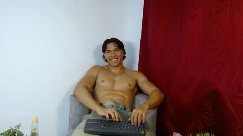 adriel_escalante online show from October 2025 02:20:01 AM