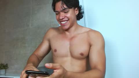 adriel_escalante online show from November 2025 03:42:02 AM