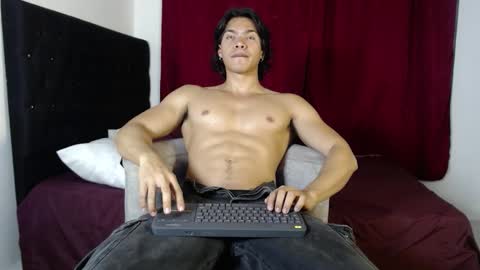 adriel_escalante online show from January 2026 03:09:02 AM