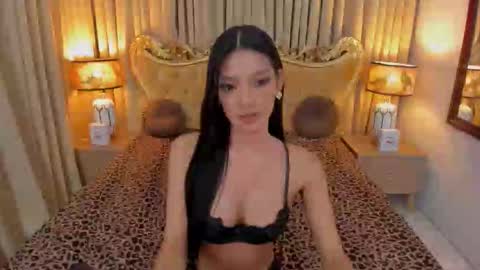 Aela online show from September 2025 06:44:02 PM