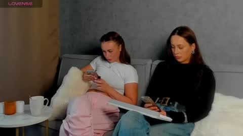 Snapshot of aelin_day chatting on April 2026 08:40:02 AM Adele online show from April 2026 08:40:02 AM