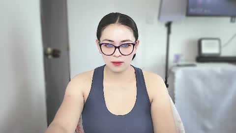 lia online show from June 2026 03:54:01 PM