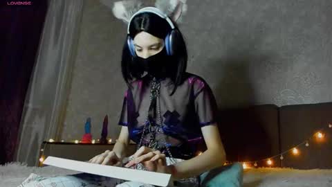 Snapshot of aesthetic_being chatting on January 2025 01:30:01 AM Tiana online show from January 2025 01:30:01 AM