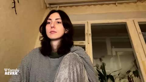 Snapshot of aevra chatting on November 2025 06:17:01 PM vegans taste better online show from November 2025 06:17:01 PM