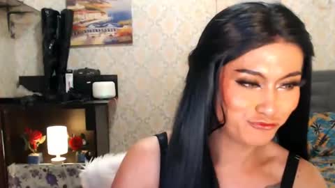 Dominant Goddess Contessa online show from December 2024 12:01:01 AM