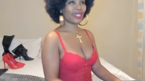 Snapshot of aficangagqueen chatting on July 2026 06:43:02 PM AfricanSquirtQueen online show from July 2026 06:43:02 PM