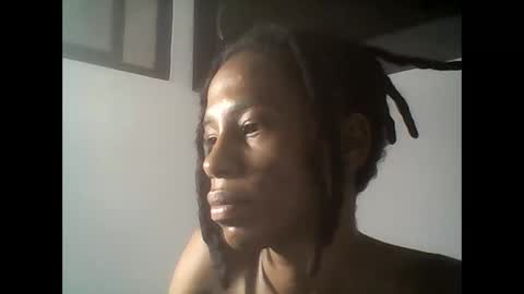 Snapshot of africadeluxe chatting on May 2026 09:54:01 PM Africa online show from May 2026 09:54:01 PM